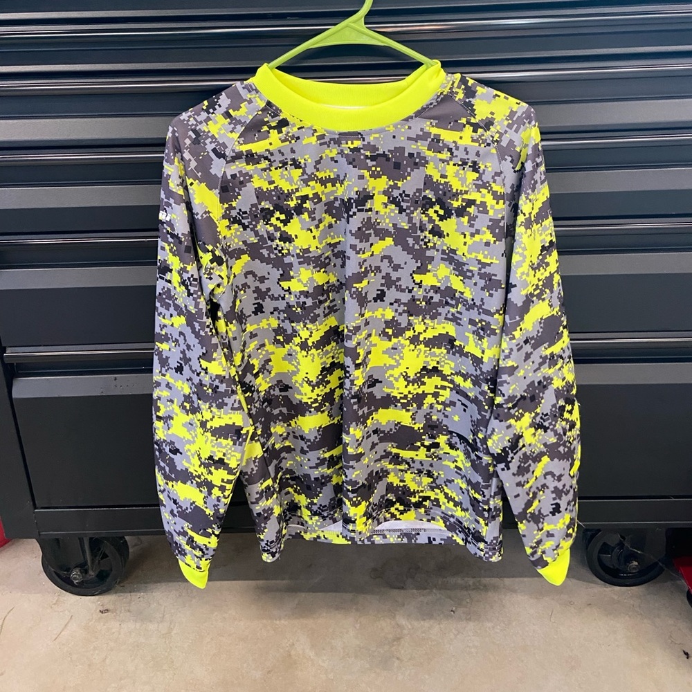 Padded goalkeeper jersey